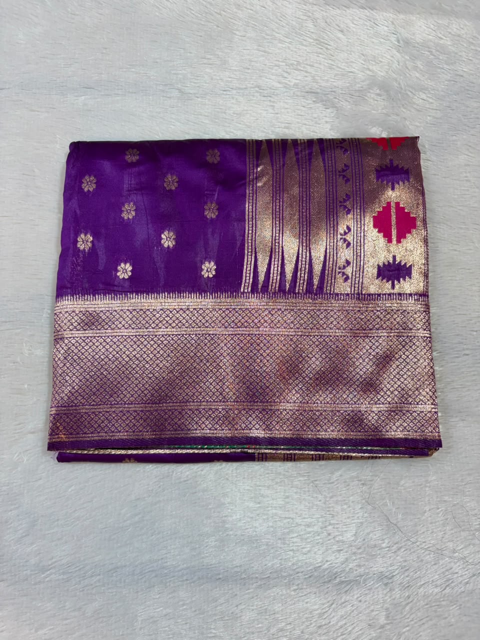 09.Aradhya Paithani Sadi ( आराध्या पैठणी साडी ) - Image 4