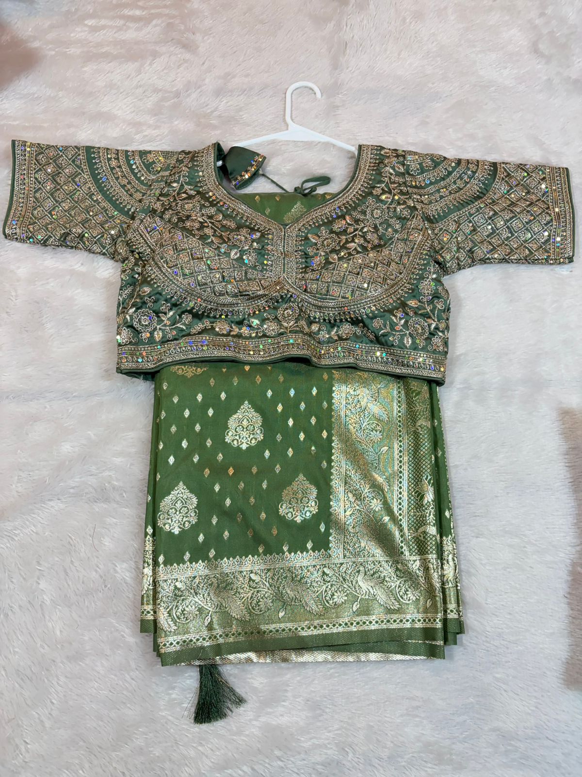 17.Kathpadar Tayaar Blouse Sadi ( काटपदार तयार ब्लाउज़ साडी ) - Image 3