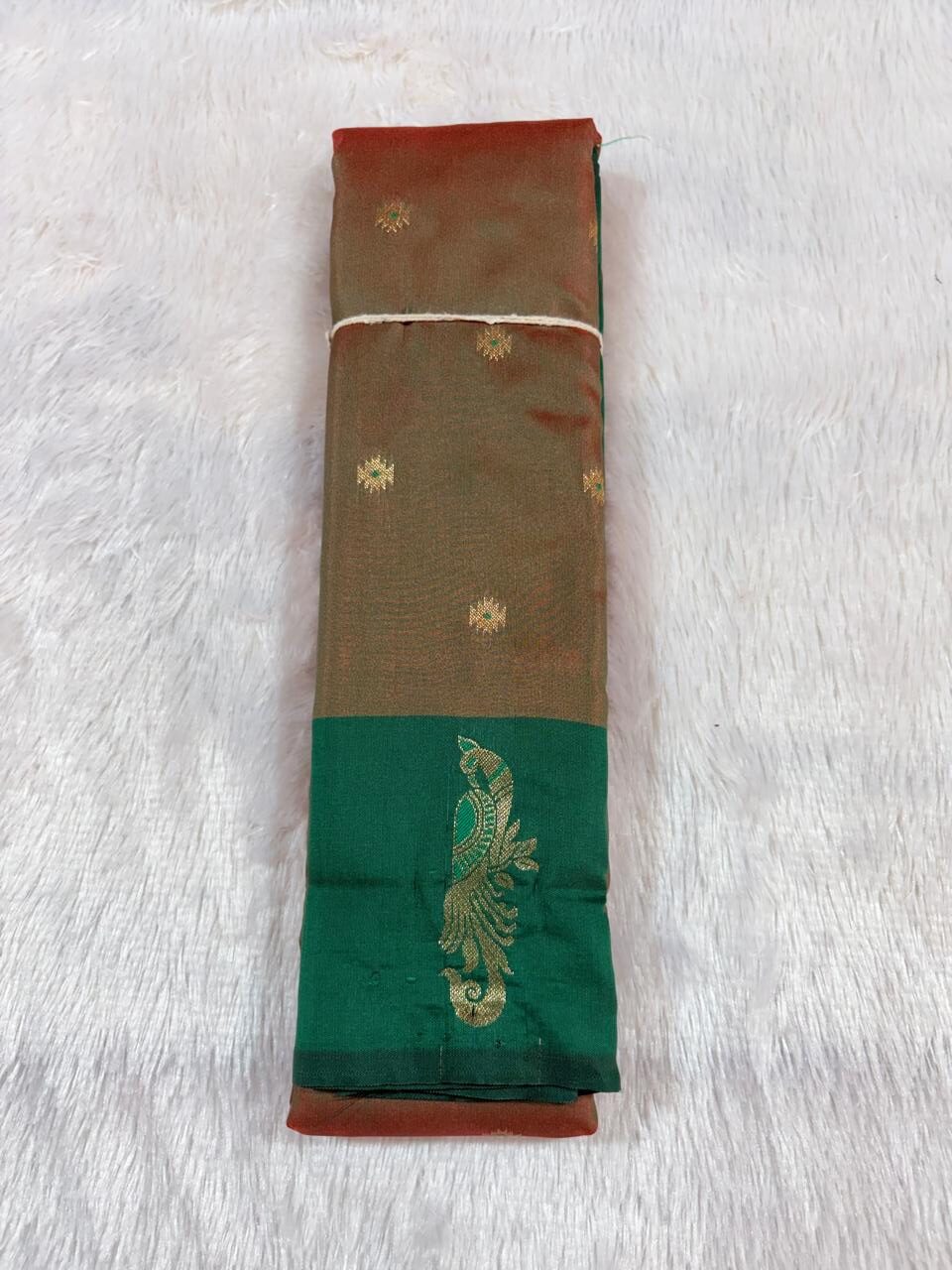 22.K.G.F Gadhawal Paithani Sadi ( के.जी.एफ गढवाल पैठणी साडी ) - Image 6